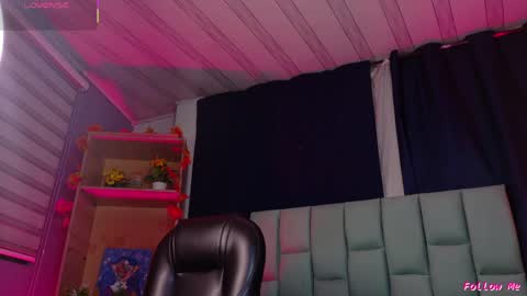 Emily  online show from 17, 4, 2026