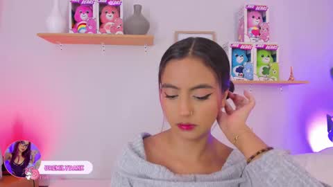 Emily Bank online show from 19, 9, 2025