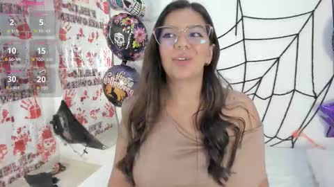 emilyy_cooperr online show from 11, 10, 2025