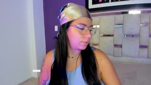 emilyy_cooperr online show from 6, 2, 2026