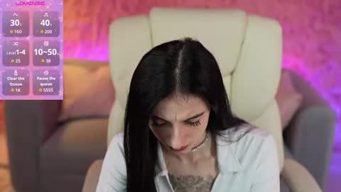 emilyymoon online show from 17, 6, 2026