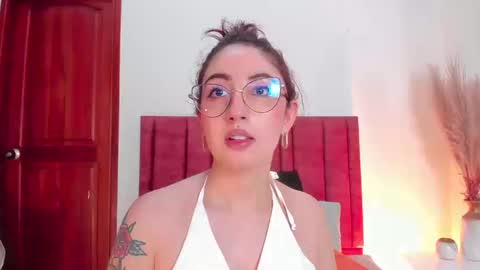 Emilyy Watson online show from 12, 9, 2025