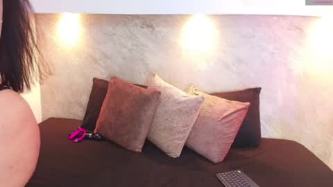 Emma online show from 10, 6, 2026
