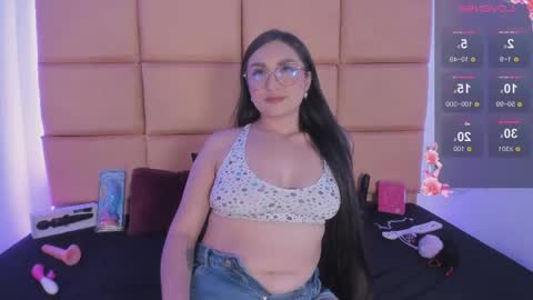 emma__js_ online show from 14, 4, 2026
