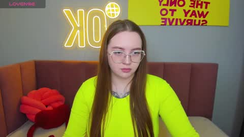 emma_adorablle online show from 12, 2, 2025