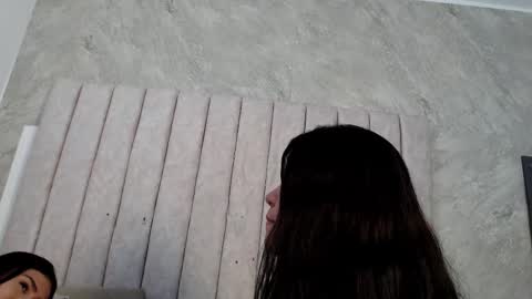 emma_and_aysha online show from 27, 2, 2025