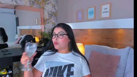 Emma  online show from 24, 4, 2026