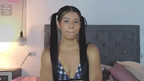 Snapshot of emma_blake__ chatting on 17, 9, 2025 Emma online show from 17, 9, 2025