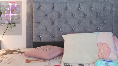 Snapshot of emma_blake__ chatting on 6, 1, 2026 Emma online show from 6, 1, 2026