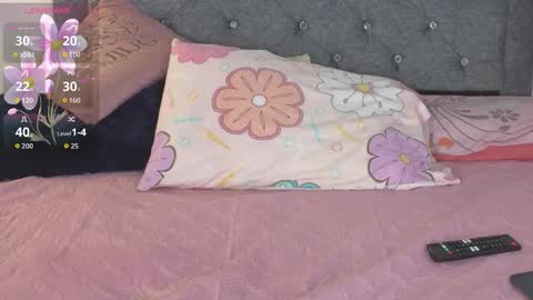 Snapshot of emma_blake__ chatting on 12, 1, 2026 Emma online show from 12, 1, 2026