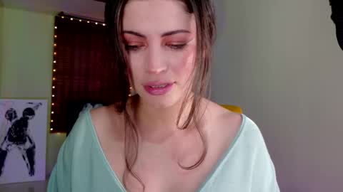 Snapshot of emma_blanco chatting on 6, 10, 2025 Emma online show from 6, 10, 2025