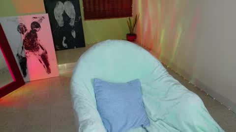 Snapshot of emma_blanco chatting on 10, 2, 2026 Emma online show from 10, 2, 2026