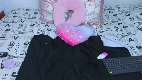 Emma Blue  modelo independiente online show from 7, 12, 2024