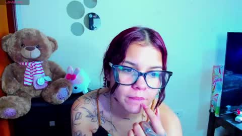 emma_boo_ online show from 28, 4, 2026