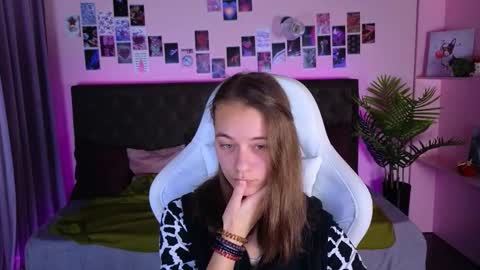 emma_chaser online show from 17, 11, 2025