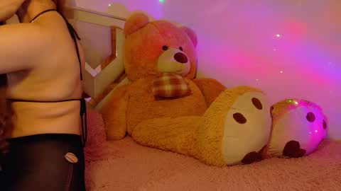  Emma  online show from 23, 9, 2025