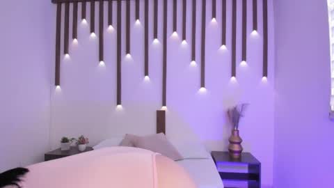 E M M A online show from 21, 4, 2026