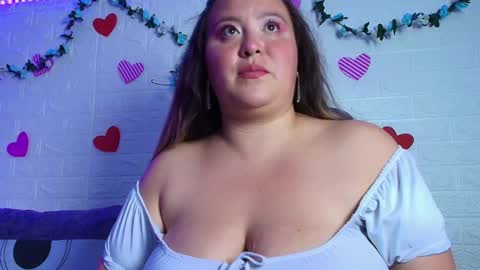 Emma Miel  online show from 19, 11, 2025