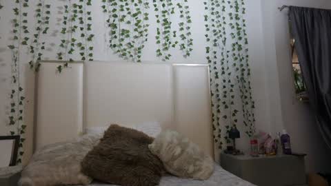 emma_johnson_ online show from 16, 3, 2026