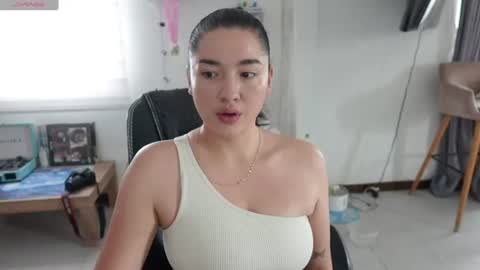 emma_johnson_ online show from 30, 7, 2026