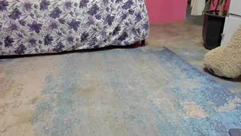 whises lits        online show from 18, 1, 2025