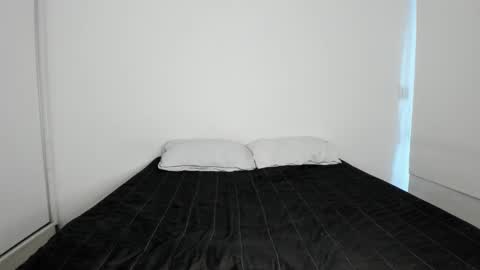 Emma 3 online show from 5, 3, 2026