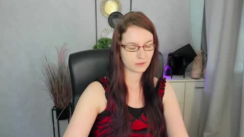 emma online show from 28, 7, 2026