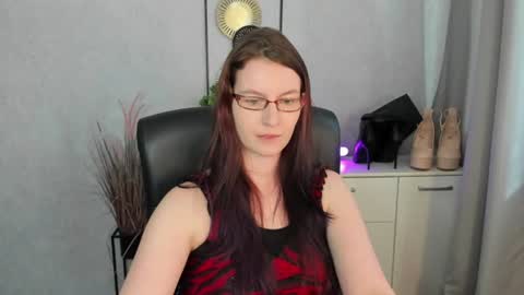 emma online show from 28, 7, 2026