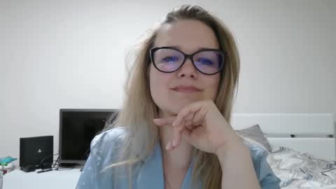 Snapshot of emma_misty_ chatting on 18, 2, 2026 emma_misty_ online show from 18, 2, 2026