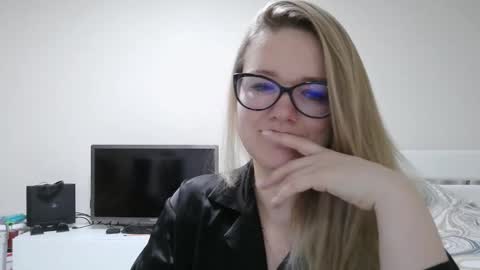 Snapshot of emma_misty_ chatting on 20, 2, 2026 emma_misty_ online show from 20, 2, 2026