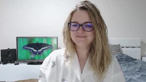 Snapshot of emma_misty_ chatting on 23, 2, 2026 emma_misty_ online show from 23, 2, 2026