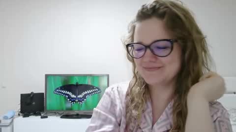 Snapshot of emma_misty_ chatting on 2, 3, 2026 emma_misty_ online show from 2, 3, 2026