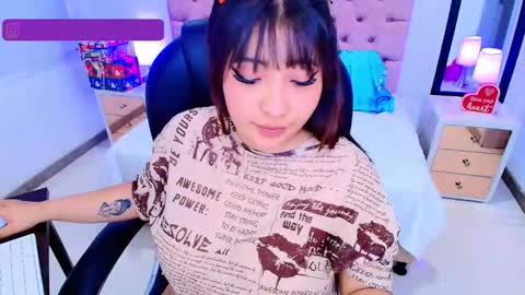 Emma Monserratt online show from 17, 12, 2025