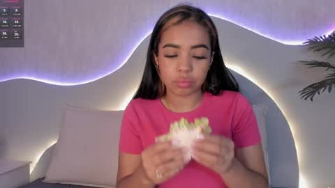 Snapshot of emma_morgann chatting on 19, 3, 2026 Emma Morgann online show from 19, 3, 2026