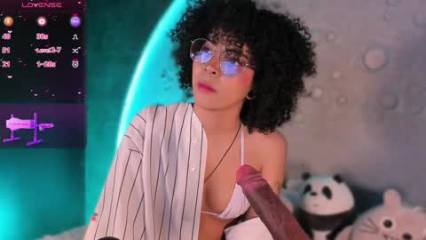     online show from 18, 9, 2025