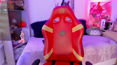 EMMA  online show from 12, 11, 2025