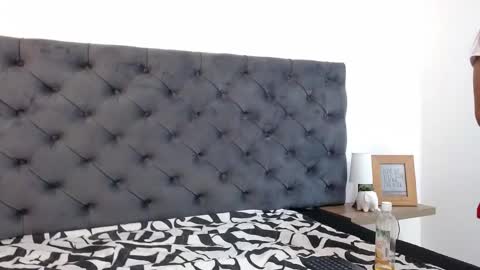 Emma... online show from 10, 4, 2026