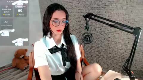 Emma  online show from 4, 8, 2026