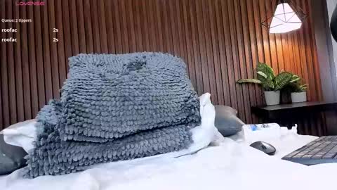 Snapshot of emma_white_01 chatting on 24, 2, 2025 emma your love online show from 24, 2, 2025