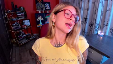 Snapshot of emmaa_hostt chatting on 13, 1, 2025 Ema .l. online show from 13, 1, 2025