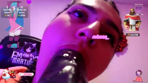 Snapshot of emmaamartinez chatting on 17, 12, 2024 modelo independente online show from 17, 12, 2024