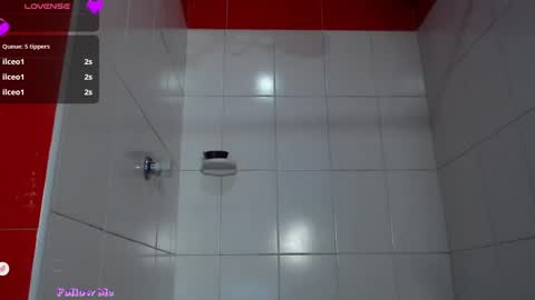 Snapshot of emmaamartinez chatting on 8, 3, 2025 modelo independente online show from 8, 3, 2025