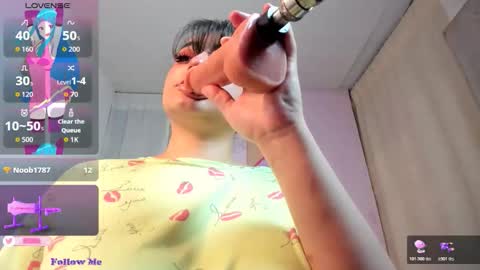 Snapshot of emmaamartinez chatting on 30, 11, 2025 modelo independente online show from 30, 11, 2025