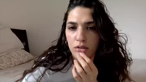 Snapshot of emmababy2322 chatting on 7, 1, 2025 Emma online show from 7, 1, 2025