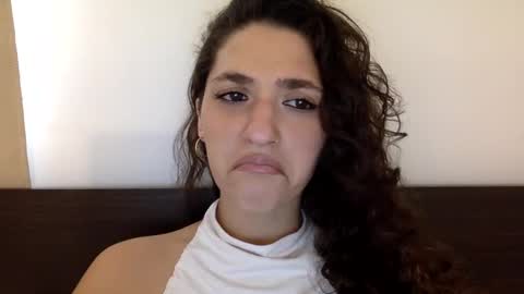 Snapshot of emmababy2322 chatting on 13, 1, 2025 Emma online show from 13, 1, 2025