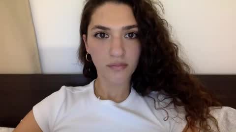 Snapshot of emmababy2322 chatting on 14, 1, 2025 Emma online show from 14, 1, 2025