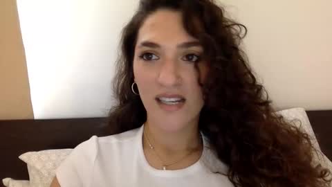 Snapshot of emmababy2322 chatting on 17, 1, 2025 Emma online show from 17, 1, 2025