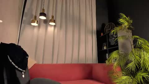 Snapshot of emmabloomm chatting on 24, 6, 2026 Emma online show from 24, 6, 2026