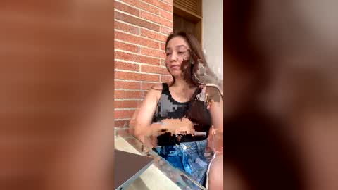 Snapshot of emmablue10 chatting on 20, 2, 2026 EMMA BLUE online show from 20, 2, 2026