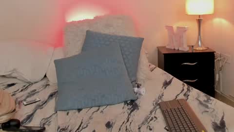 Snapshot of emmabridgerton chatting on 23, 5, 2026 Emma online show from 23, 5, 2026